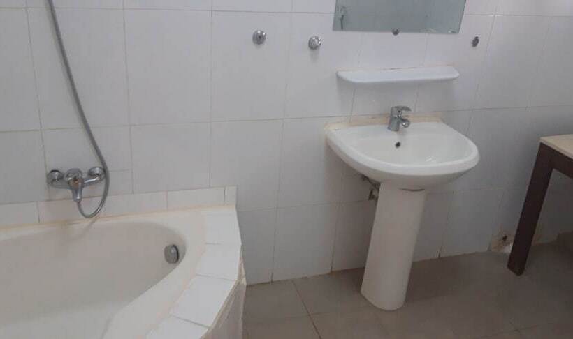 هتل Le Littoral Des Almadies