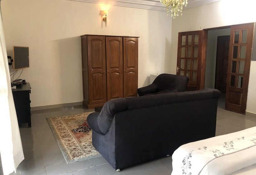 هتل Le Littoral Des Almadies