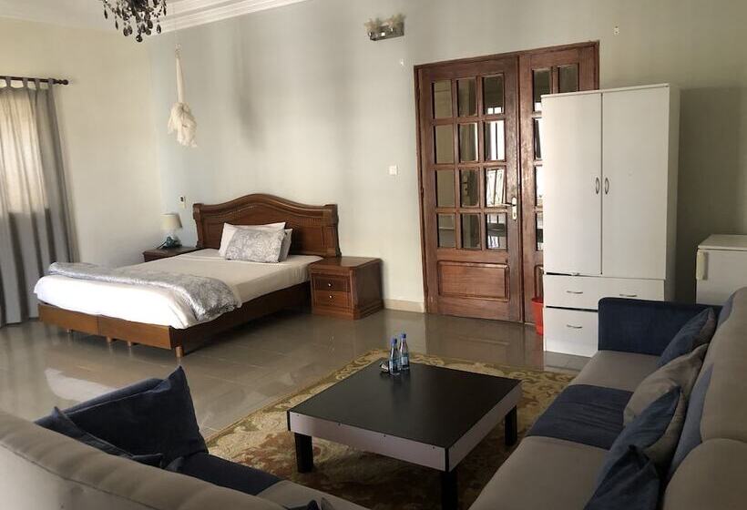 هتل Le Littoral Des Almadies