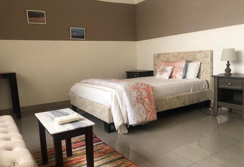 هتل Le Littoral Des Almadies