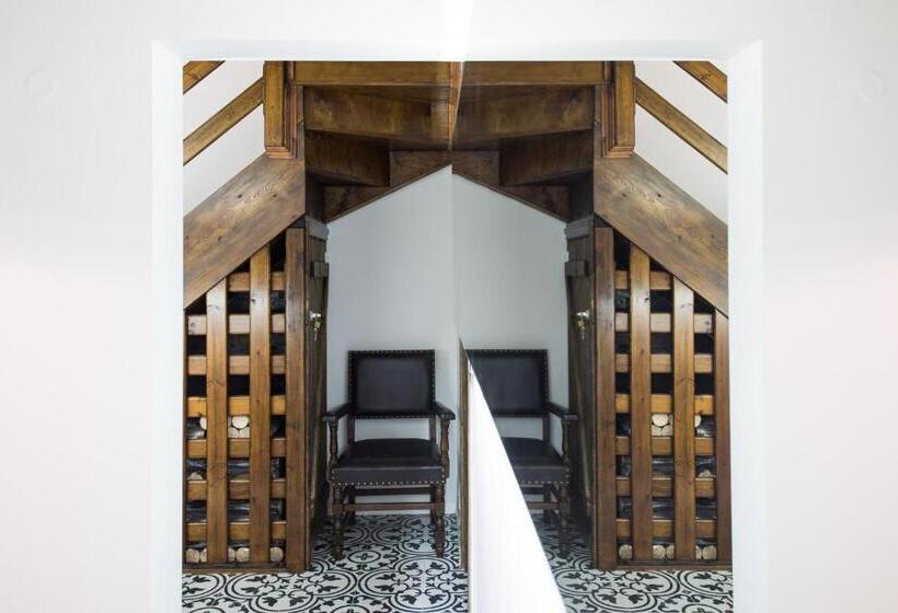 Отель Olganos Vl Luxury Rooms & Suites