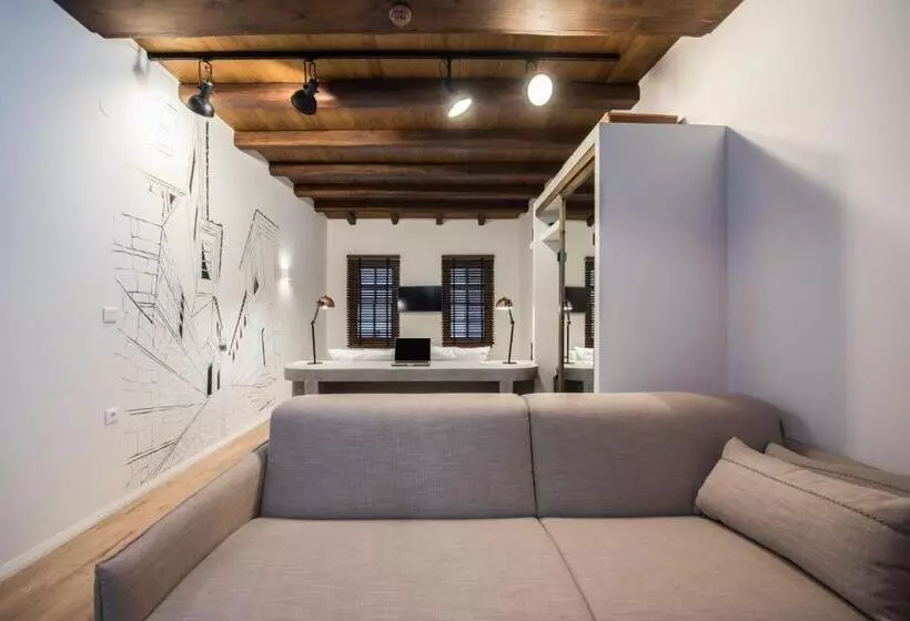 Hotelli Olganos Vl Luxury Rooms & Suites