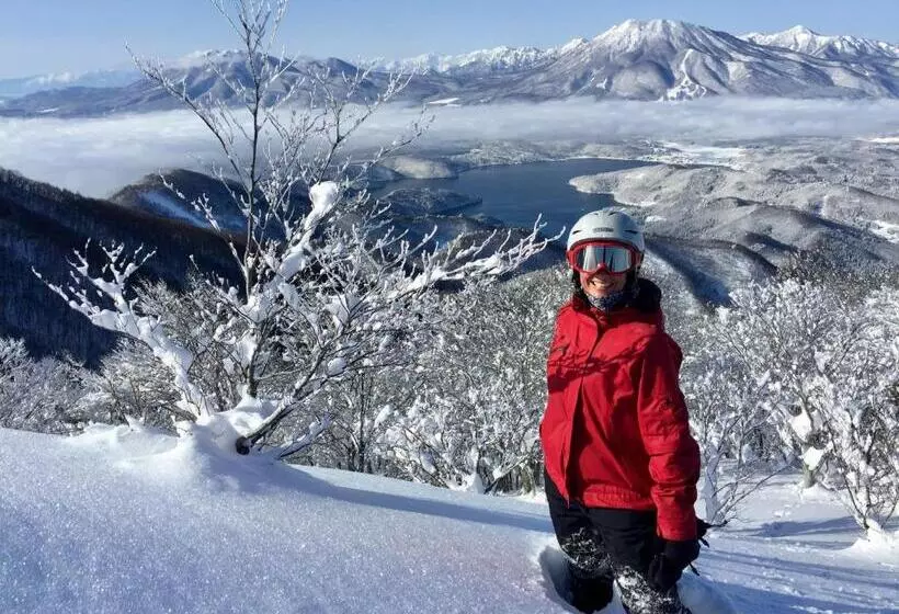 ホテル Snowball Chalet At Madarao Mountain