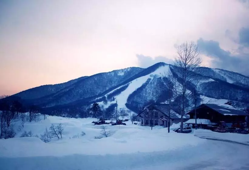 ホテル Snowball Chalet At Madarao Mountain