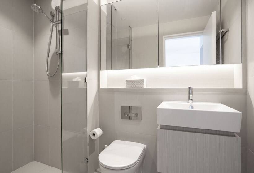 Modern Apartment In Darling Harbour