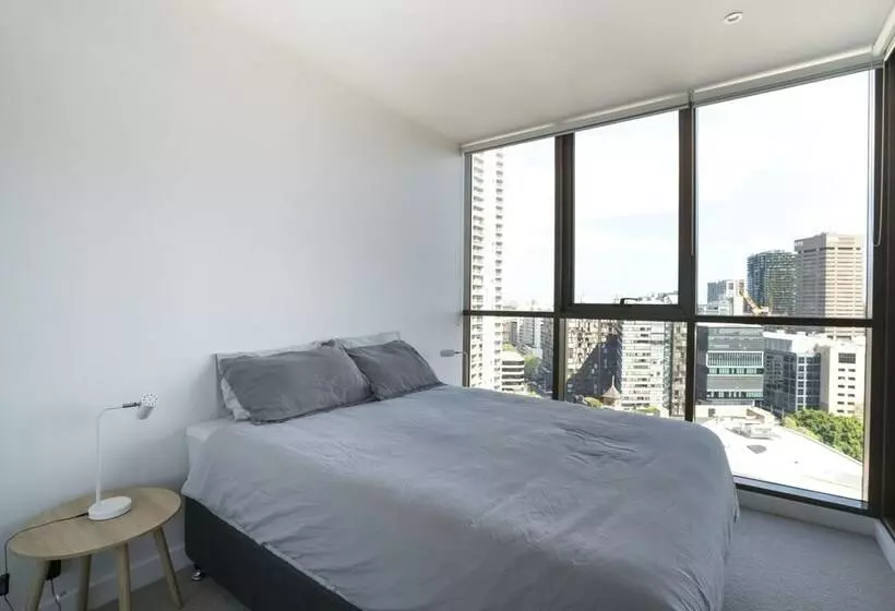 Modern Apartment In Darling Harbour