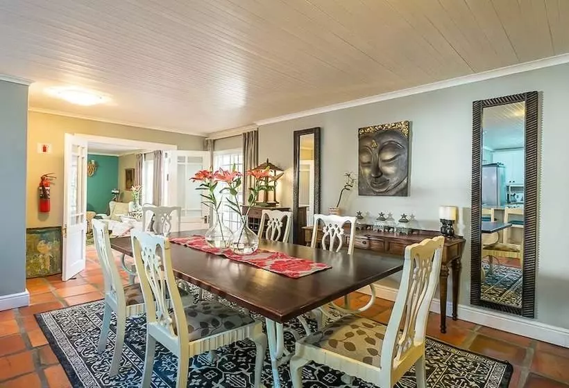 Majatalo Inn Style Guesthouse