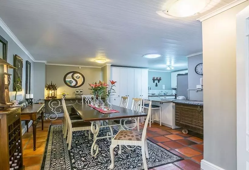 Majatalo Inn Style Guesthouse