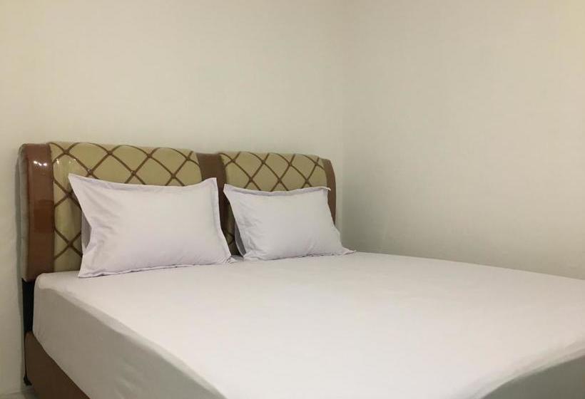 Hotel Oyo 1995 Dream