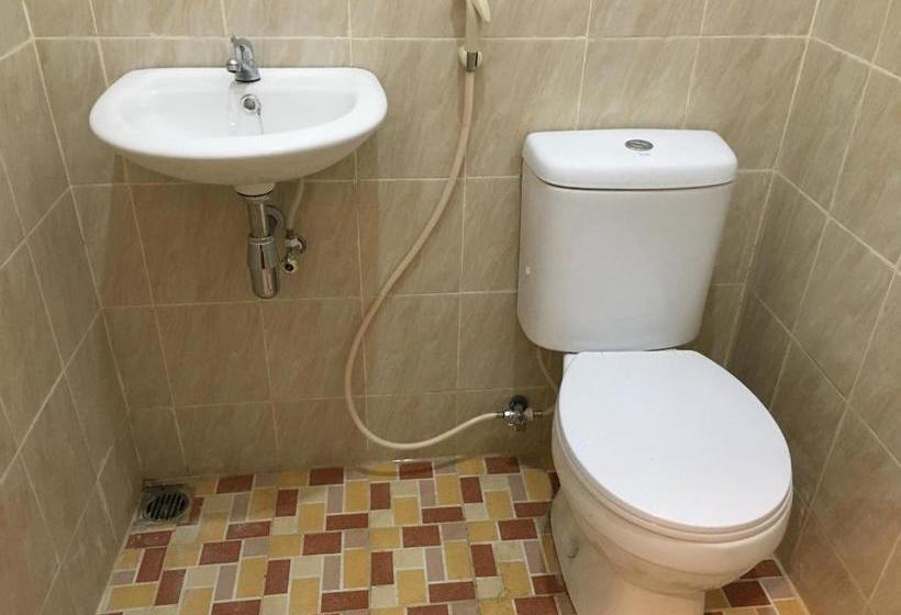 Hotel Oyo 1995 Dream