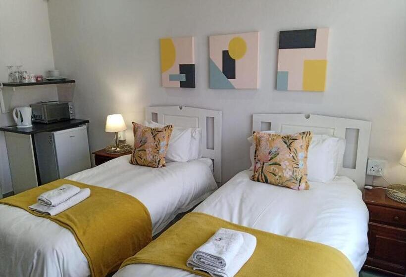 פנסיון Cherry Lane Guest House