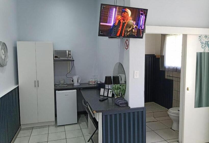 פנסיון Cherry Lane Guest House