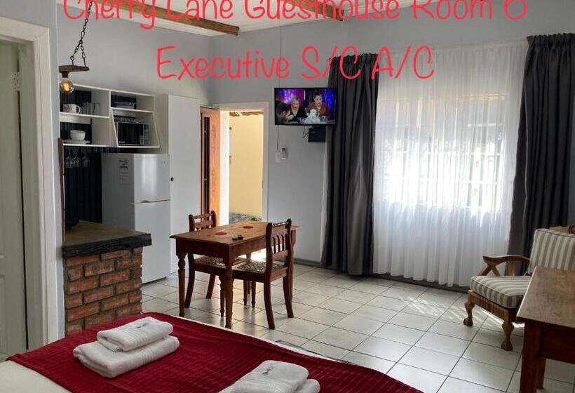 פנסיון Cherry Lane Guest House