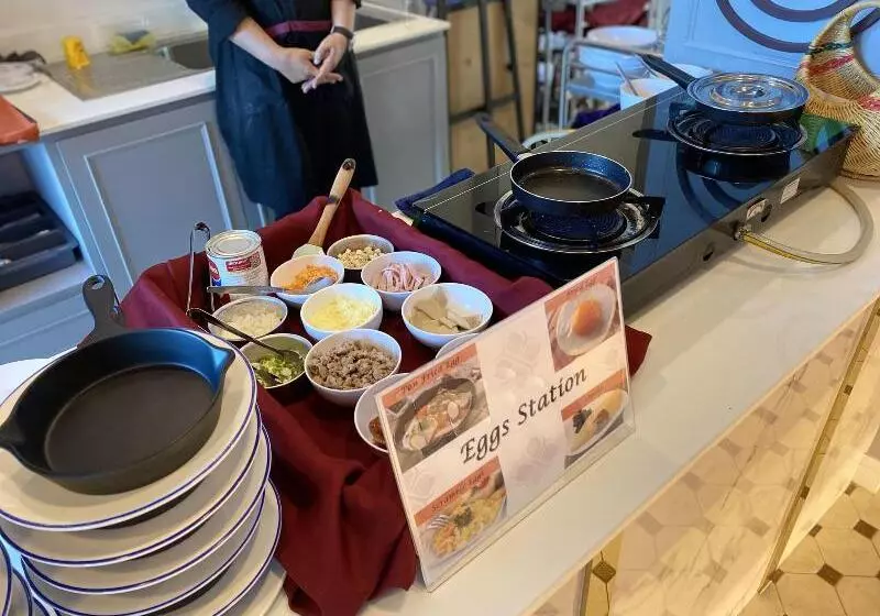 ホテル Banbua Grand Udon