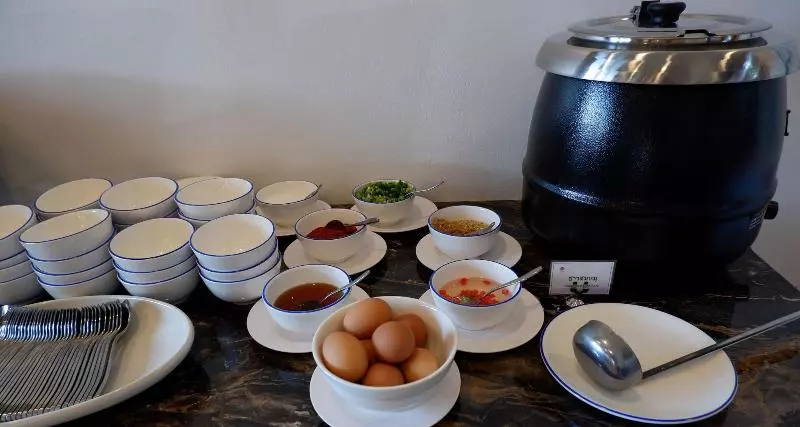 ホテル Banbua Grand Udon