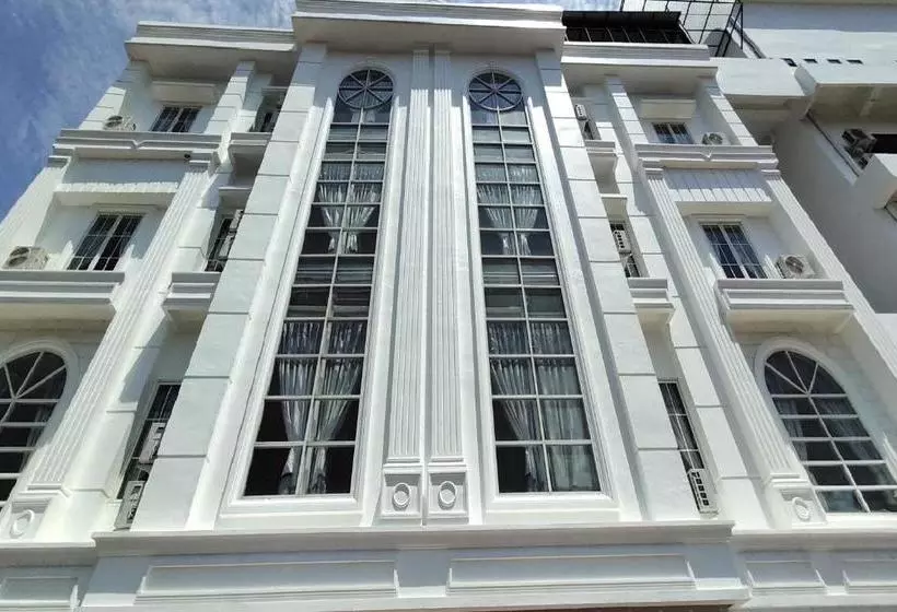 ホテル Oyo 1940 Cendana Residence Syariah