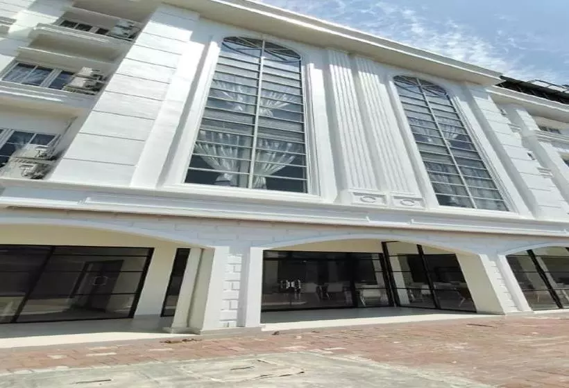ホテル Oyo 1940 Cendana Residence Syariah