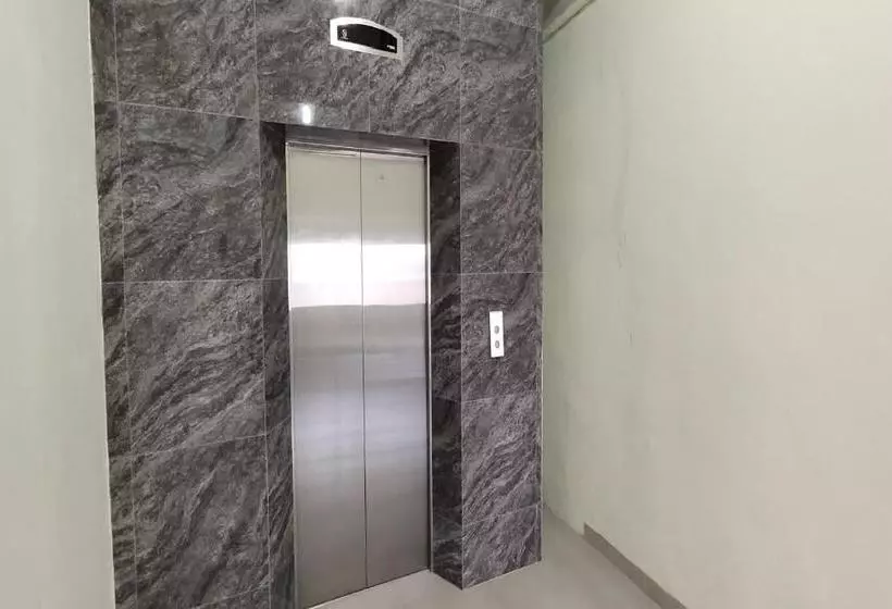 ホテル Oyo 1940 Cendana Residence Syariah