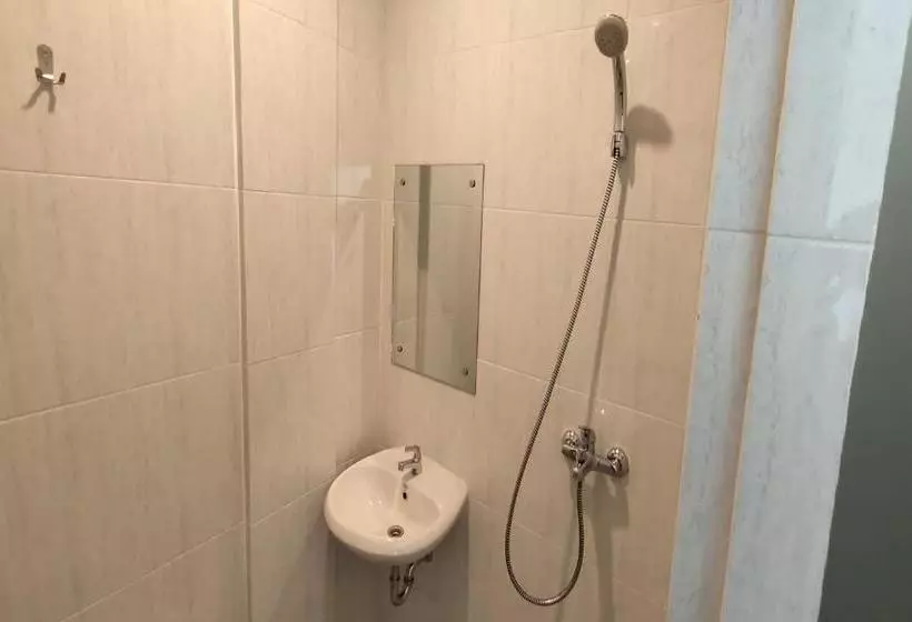 ホテル Oyo 1940 Cendana Residence Syariah