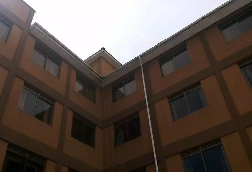 هتل Palema Crown