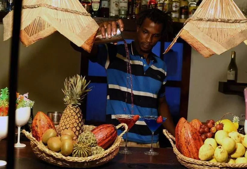 Majatalo Pousada Boutique Coco Bambu Morere