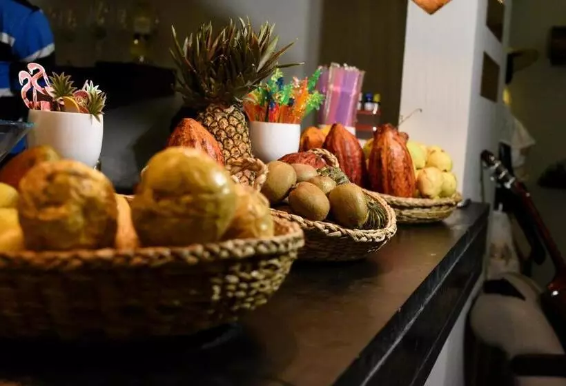 Majatalo Pousada Boutique Coco Bambu Morere