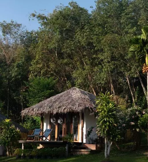 استراحتگاه Inhale @ Hill