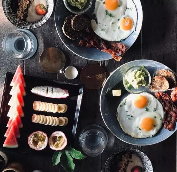 استراحتگاه Inhale @ Hill