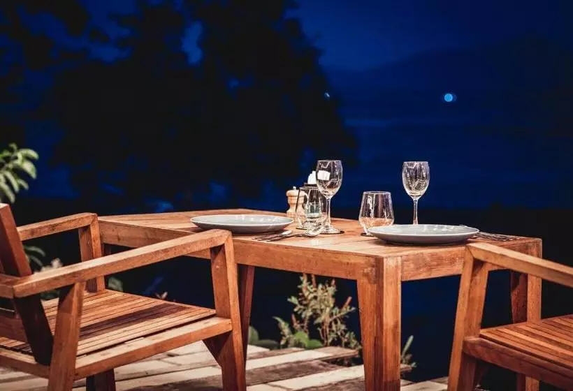 استراحتگاه Inhale @ Hill