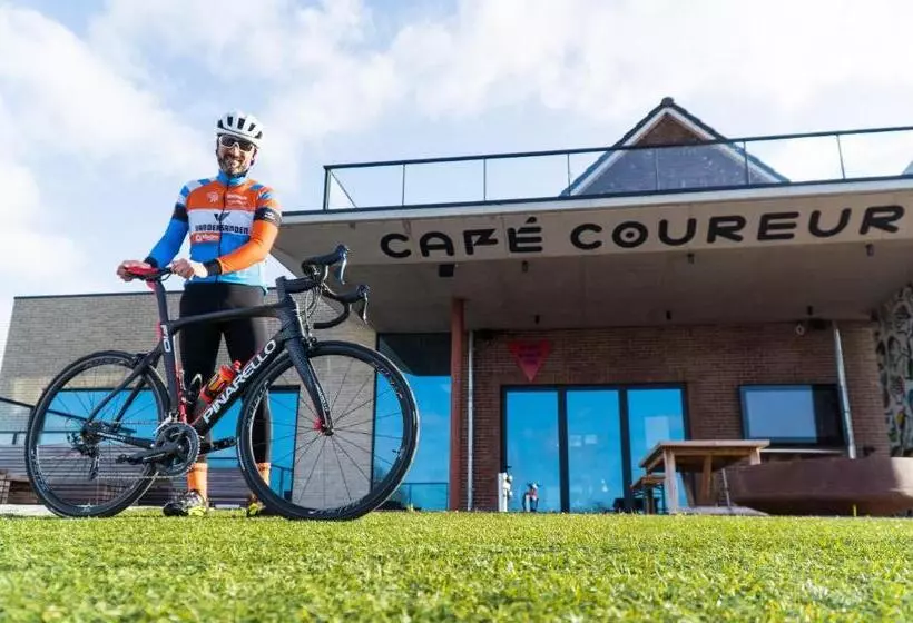 هتل Café Coureur Borgloon