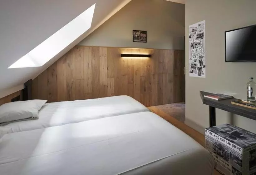 هتل Café Coureur Borgloon