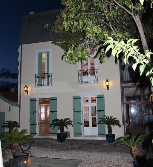 بنسيون Villa Kumquats