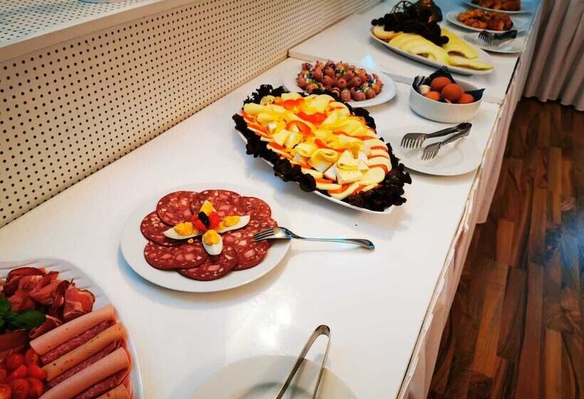 Общежитие Landgasthaus Kreuz Michelbach