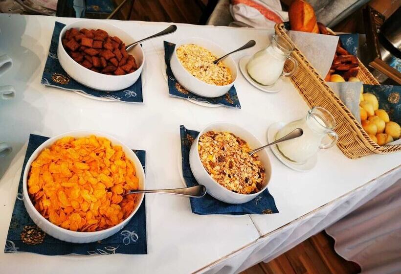 Общежитие Landgasthaus Kreuz Michelbach