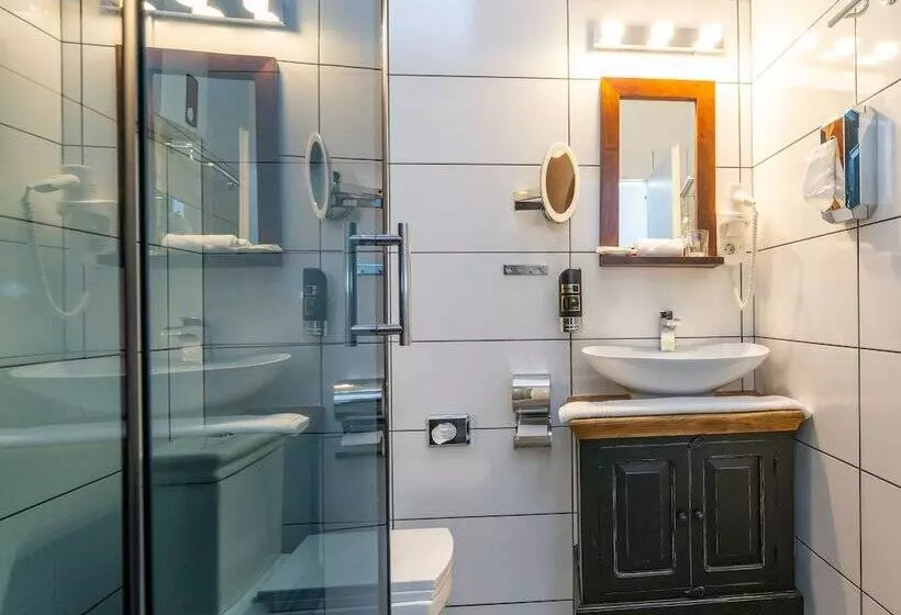 Retkeilymaja Landgasthaus Kreuz Michelbach