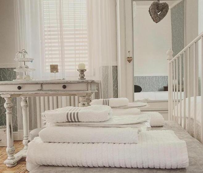 Bed and Breakfast Cortile Gancia   Sweet House