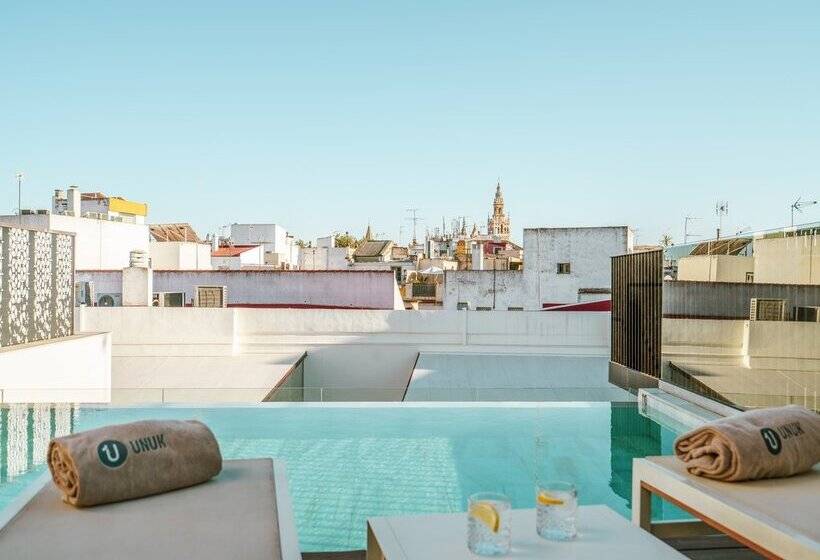 هتل Vincci Selección Unuk 5* GL