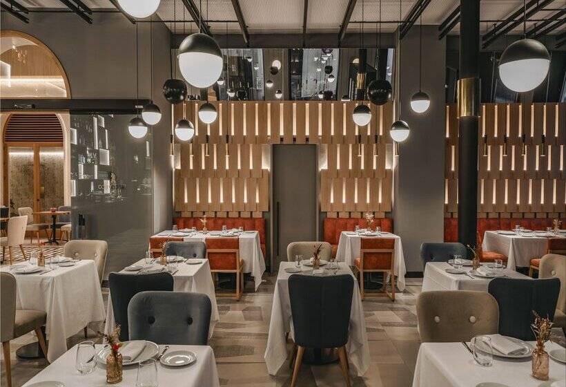 هتل Vincci Selección Unuk 5* GL