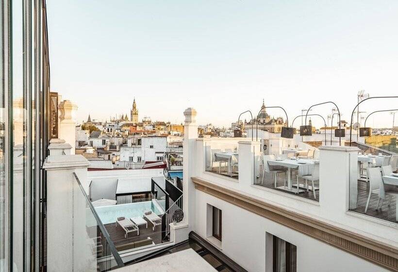 هتل Vincci Selección Unuk 5* GL