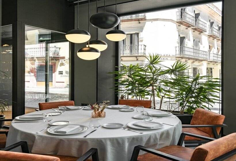 هتل Vincci Selección Unuk 5* GL