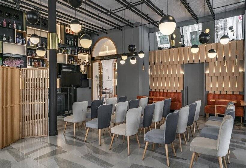 هتل Vincci Selección Unuk 5* GL