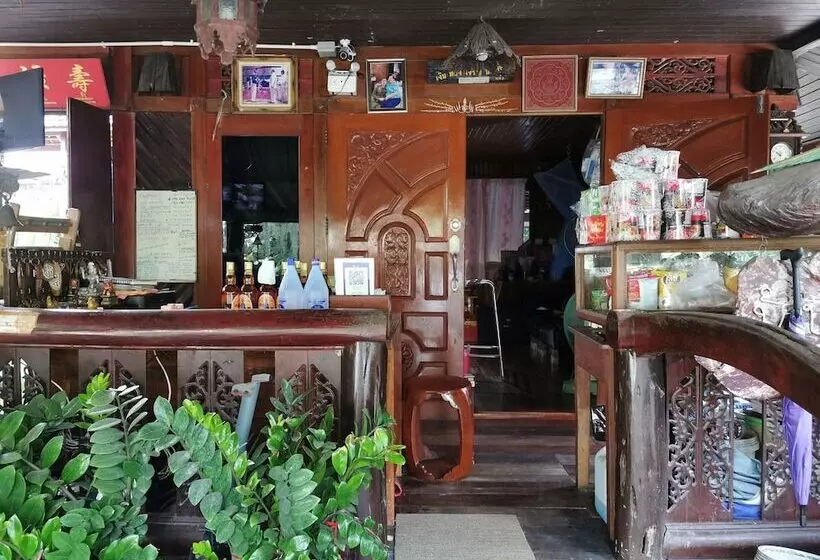 پانسیون Baan Lanna Resort