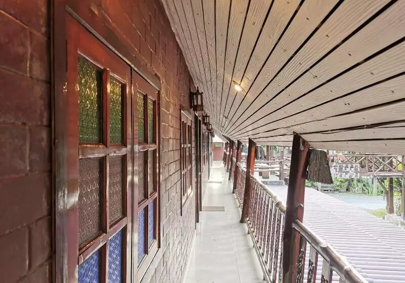 پانسیون Baan Lanna Resort