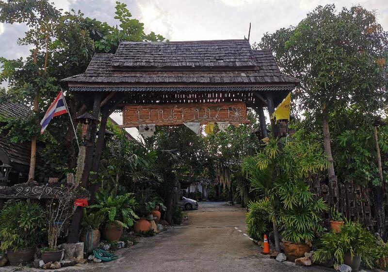 펜션 Baan Lanna Resort