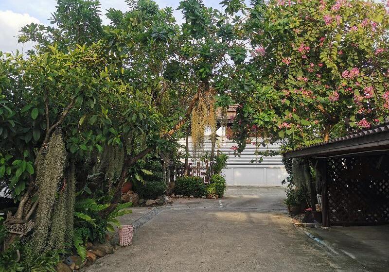 펜션 Baan Lanna Resort