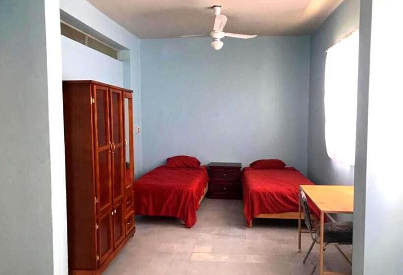 پانسیون Fundadores Torreón