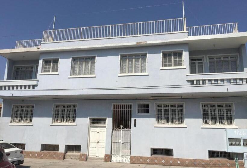 پانسیون Fundadores Torreón