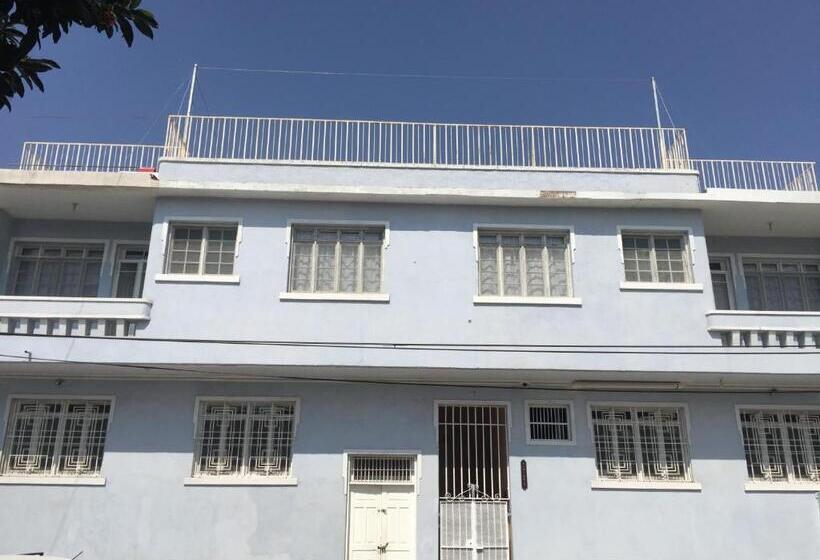 پانسیون Fundadores Torreón