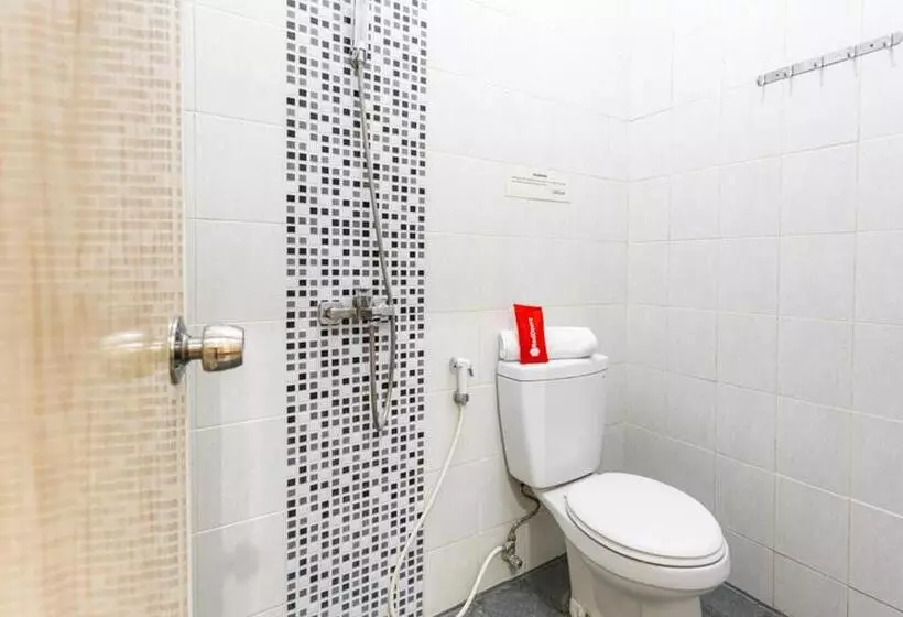 Majatalo Reddoorz Syariah Near Assalaam   Ums