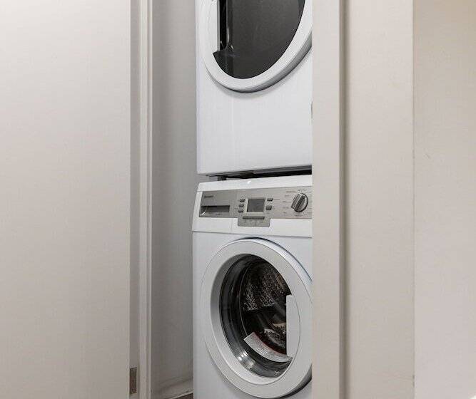 Sarkar Suites   Cumberland Street